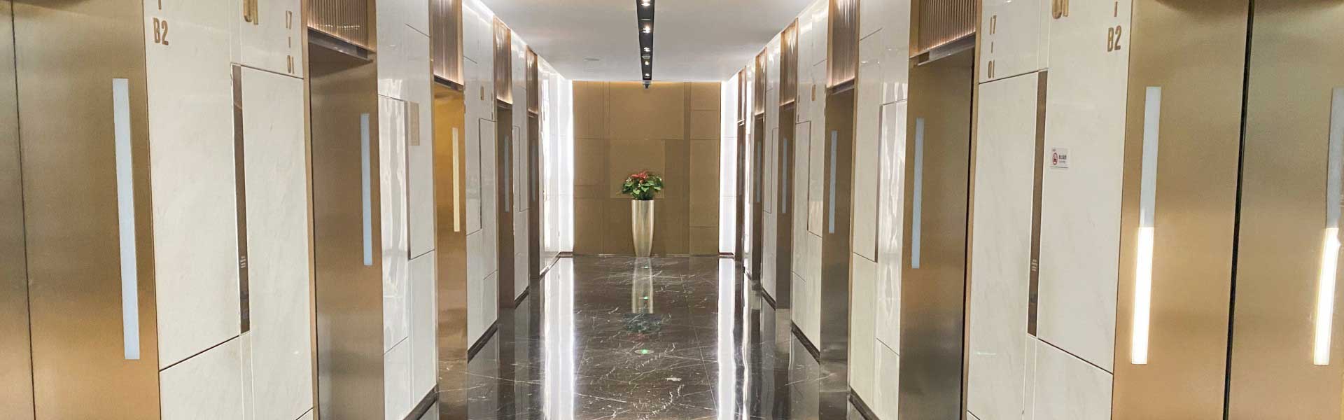 招商局大廈電梯間